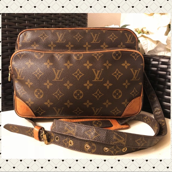 Louis Vuitton Handbags - Authentic Louis Vuitton Nile Crossbody Bag